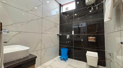 Bathroom Image of 1100 Sq.ft 3 BHK Apartment / Flat for rent in Panam Agrim Heights, Bholav Bharuch for Rs. 21000