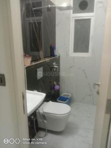Bathroom Image of 720 Sq.ft 2 BHK Apartment / Flat for rent in Ruparel Skygreens I, Kandivali West Mumbai for Rs. 50000
