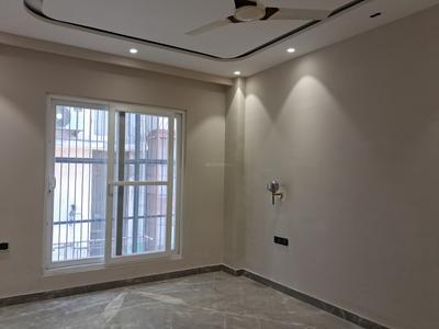 Bedroom Image of 2700 Sq.ft 4 BHK Builder Floor for sale in Paschim Vihar New Delhi for Rs. 60000000