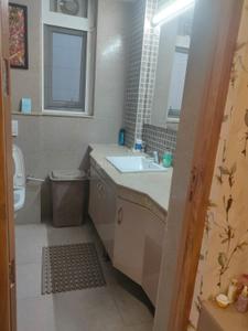 Bathroom Image of 1932 Sq.ft 3 BHK Apartment / Flat for sale in Conscient Heritage Max, Sector 102 Gurgaon for Rs. 25500000