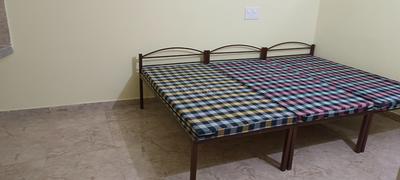 Bedroom Image of Mavi pg in Landran, Mohali