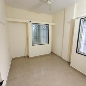 Bedroom Image of 950 Sq.ft 2 BHK Apartment / Flat for rent in Dhankawadi Pune for Rs. 18000
