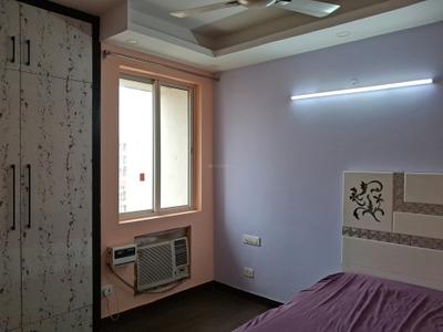 Bedroom Image of 1250 Sq.ft 3 BHK Apartment / Flat for sale in Jaypee Kosmos, Sector 134 Noida for Rs. 12000000