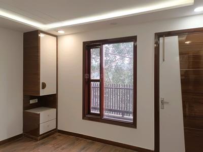 Bedroom Image of 1350 Sq.ft 2 BHK Builder Floor for rent in Ashok Vihar New Delhi for Rs. 45000