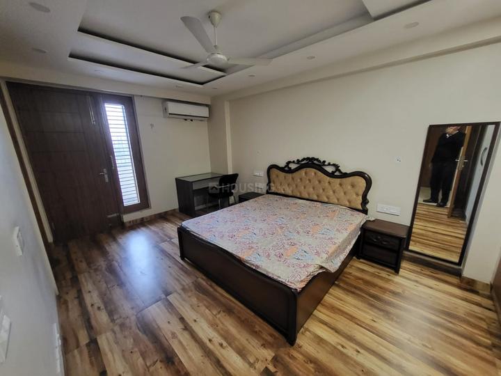 DLF Phase 4 Bedroom 1