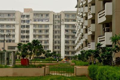 Image of 1190 Sq.ft 2 BHK Apartment / Flat for sale in SVP Gulmohur Greens, Rajendra Nagar, Ghaziabad for Rs. 11500000