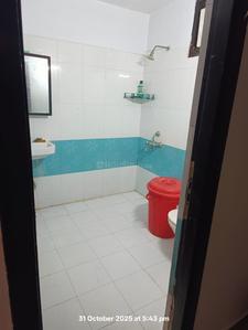 Bathroom Image of 1242 Sq.ft 4 BHK Apartment / Flat for sale in Civil Lines Allahabad for Rs. 13500000