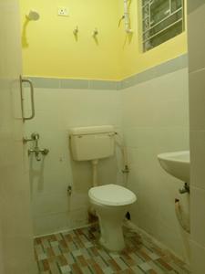 Common Bathroom Image of 750 Sq.ft 2 BHK Apartment / Flat for sale in Shapoorji Pallonji Shukhobrishti by Shapoorji Pallonji Real Estate, New Town Kolkata for Rs. 3800000