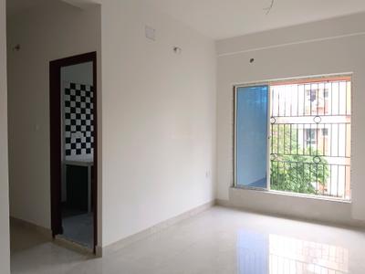 Living Room Image of 1000 Sq.ft 2 BHK Apartment / Flat for sale in Purbalok Kolkata for Rs. 7600000