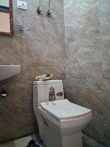 Common Bathroom Image of 910 Sq.ft 2 BHK Apartment / Flat for sale in Sector 74 Noida for Rs. 3400000