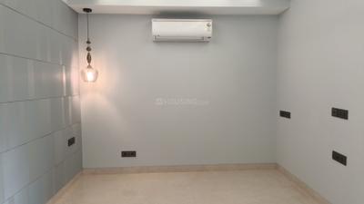 Bedroom Image of 3000 Sq.ft 4 BHK Builder Floor for sale in Swaraj Homes RWA Greater Kailash 2 Block E, Greater Kailash II New Delhi for Rs. 85000000