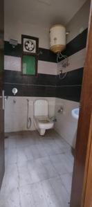 Bathroom Image of 1500 Sq.ft 3 BHK Apartment / Flat for sale in Saket New Delhi for Rs. 15000000
