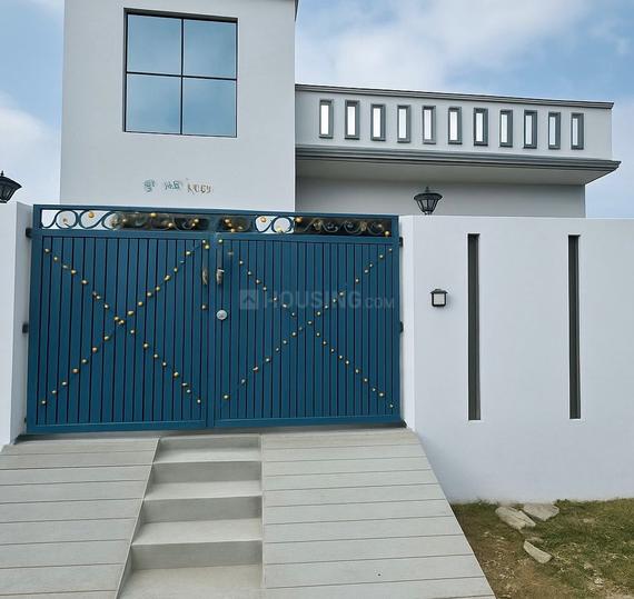 Gated society Main Image 1