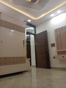 Hall Image of 1100 Sq.ft 3 BHK Builder Floor for sale in Shalimar Bagh New Delhi for Rs. 17000000
