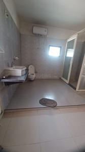 Bathroom Image of 3200 Sq.ft 4 BHK Duplex for rent in Bakrol Anand for Rs. 35000