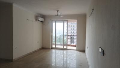 Living Room Image of 2120 Sq.ft 3 BHK Apartment / Flat for rent in Pareena Express Heights, Sector 99 Gurgaon for Rs. 45000