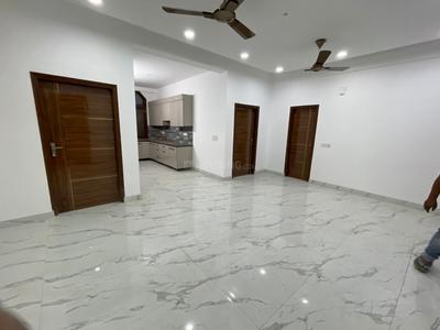 Hall Image of 2200 Sq.ft 3 BHK Apartment / Flat for rent in Sector 105 Noida for Rs. 60500