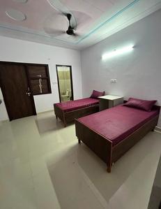 Bedroom Image of HOUSITIZE PG  in Sector 126, Noida