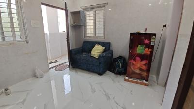 Living Room Image of 700 Sq.ft 1 BHK Apartment / Flat for rent in Kondapur Hyderabad for Rs. 21800
