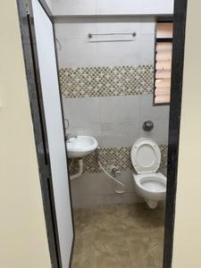 Bathroom Image of 500 Sq.ft 1 BHK Apartment / Flat for sale in Shilpriya Silicon Hofe B Wing, Chembur Mumbai for Rs. 12000000