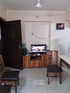 Hall Image of 557 Sq.ft 1 BHK Apartment / Flat for rent in Prabhadevi Mumbai for Rs. 65000