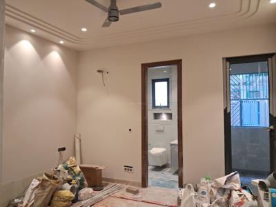 Bedroom Image of 1800 Sq.ft 3 BHK Builder Floor for sale in Paschim Vihar New Delhi for Rs. 40000000