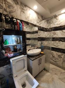 Bathroom Image of 910 Sq.ft 3 BHK Apartment / Flat for sale in Janakpuri New Delhi for Rs. 13000000