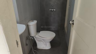 Bathroom Image of 650 Sq.ft 1 BHK Apartment / Flat for sale in Vijay Orovia, Hiranandani Estate Thane for Rs. 7000000