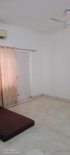 Huda Sector 14 Main Image 1