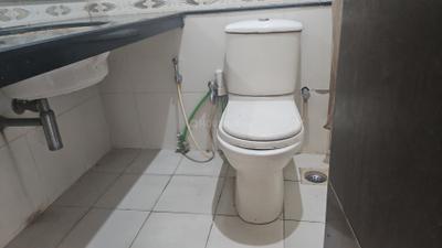 Evershine Sapphire Bathroom One 4