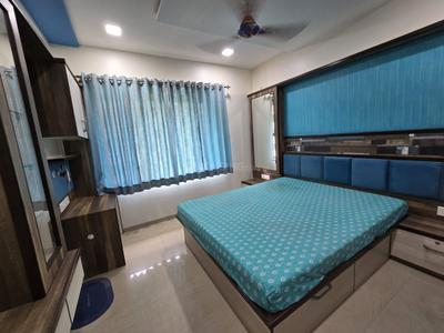 Bedroom Image of 1350 Sq.ft 3 BHK Apartment / Flat for sale in Park Royale, Rahatani Pune for Rs. 22000000