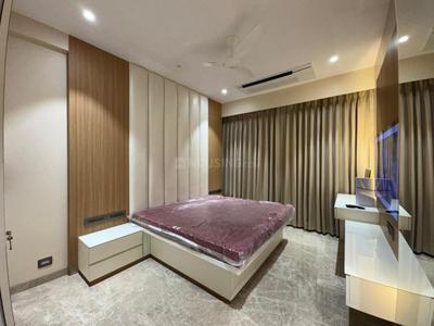 Bedroom Image of 1800 Sq.ft 4 BHK Apartment / Flat for sale in Bandra West Mumbai for Rs. 125000000