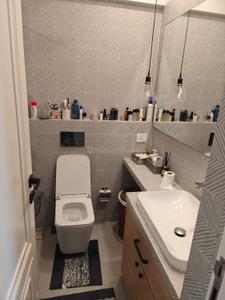 Image of 1000 Sq.ft 2 BHK Apartment / Flat for sale in Santacruz West, Mumbai for Rs. 47500000