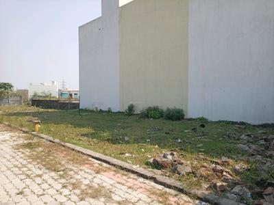 Image of 979 Sq.ft Residential Plot / Land for sale in Madanankppam, Chennai for Rs. 7342500