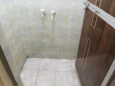Bathroom Image of 1500 Sq.ft 3 BHK Builder Floor for rent in Indira Nagar Lucknow for Rs. 25000
