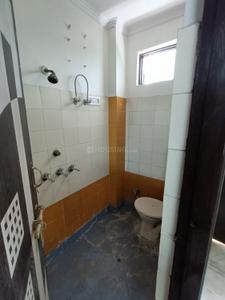 Image of 950 Sq.ft 3 BHK Builder Floor for sale in Laxmi Nagar, New Delhi for Rs. 7000000