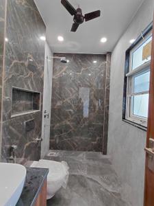 Bathroom Image of 2500 Sq.ft 2 BHK Builder Floor for rent in Sector 46 Noida for Rs. 45000