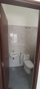Bathroom Image of 1250 Sq.ft 3 BHK Villa for rent in VNCT Waterfront Villas, Kannanthangal Chennai for Rs. 24000