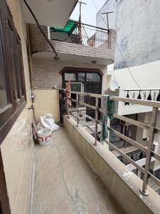 Balcony Image of 650 Sq.ft 2 BHK Builder Floor for rent in Sector 3 Rohini New Delhi for Rs. 18000