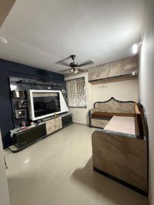 Bedroom Image of 650 Sq.ft 1 BHK Apartment / Flat for rent in Mavens Viaan, Handewadi Pune for Rs. 16000