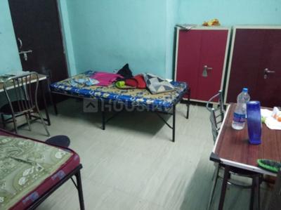 Bedroom Image of Pg house 🏠 feel like home in Alambagh, Lucknow