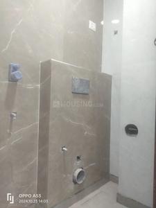 Bathroom Image of 950 Sq.ft 2 BHK Apartment / Flat for sale in Sector 73 Noida for Rs. 3700000
