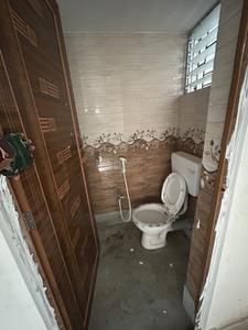 Bathroom Image of 700 Sq.ft 2 BHK Apartment / Flat for sale in Naktala Kolkata for Rs. 3200000
