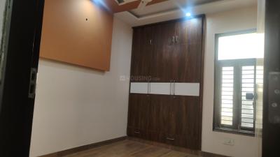 Bedroom Image of 900 Sq.ft 3 BHK Builder Floor for sale in Tilak Nagar New Delhi for Rs. 9500000