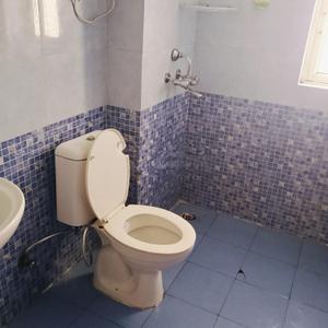 Bathroom Image of 1813 Sq.ft 3 BHK Apartment / Flat for rent in Western Plaza, Shaikpet Hyderabad for Rs. 55000