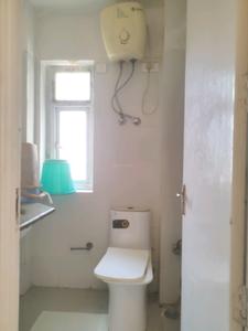 Common Bathroom Image of 1337 Sq.ft 2 BHK Apartment / Flat for sale in BPTP Princess Park, Sector 86 Faridabad for Rs. 8500000