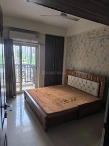 Bedroom Image of 1140 Sq.ft 2.5 BHK Apartment / Flat for rent in JM Orchid, Sector 76 Noida for Rs. 40000