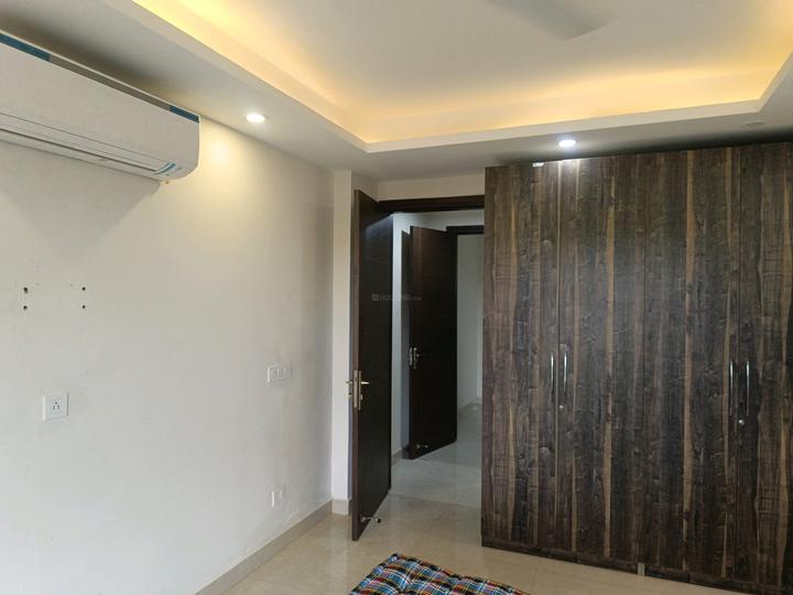 3 BHK Flat for rent in Freedom Fighters Enclave, New Delhi 1800 Sqft