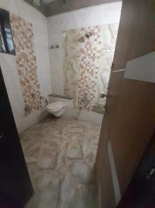 Bathroom Image of 2500 Sq.ft 4 BHK Independent House for rent in Ghatlodiya Ahmedabad for Rs. 30000