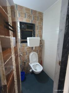 Bathroom Image of 560 Sq.ft 1 BHK Apartment / Flat for sale in Sargam Residency, Naigaon East Naigaon for Rs. 4500000